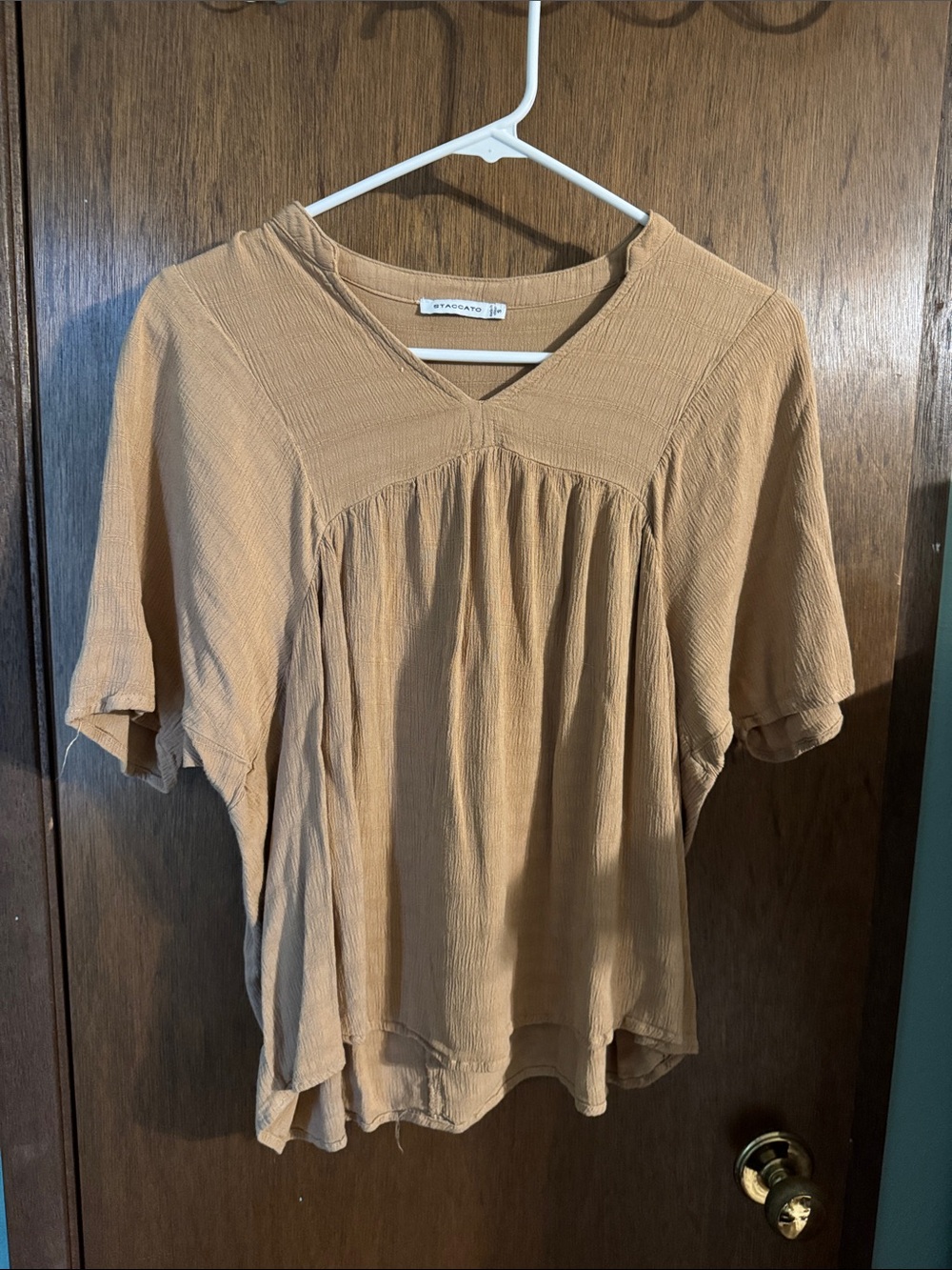 Women’s Relaxed V-Neck Peasant Top in Tan